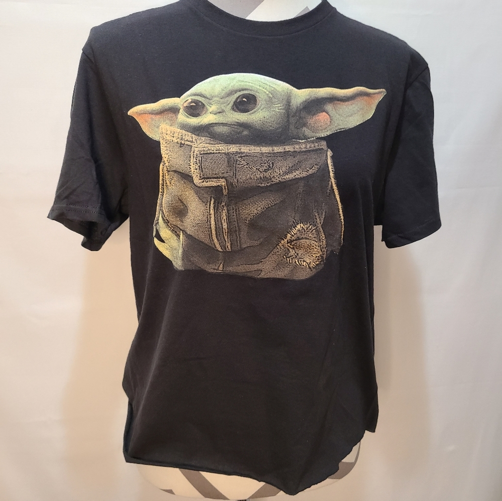 Star Wars Black Baby Yoda Graphic Tee (M)